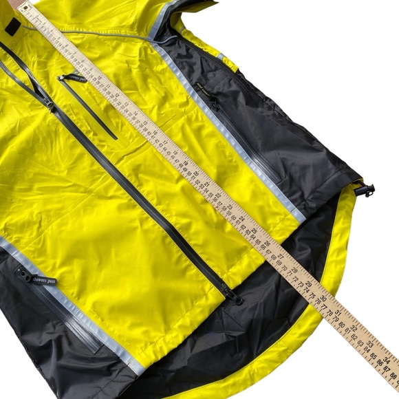 Showers Pass Elite Cycling Shell Jacket S Waterproof Yellow Hi Vis Bike Portland - Picture 9 of 9